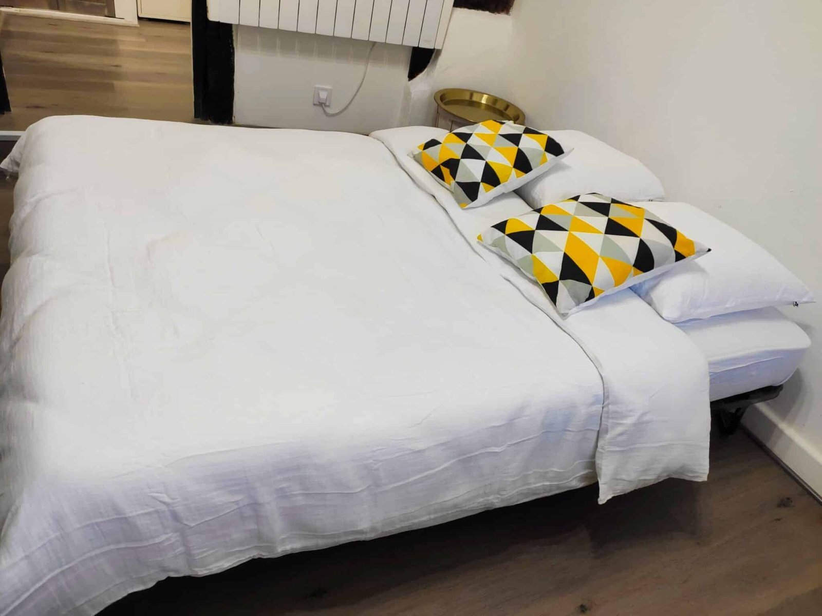 lit double studio location saisonnière