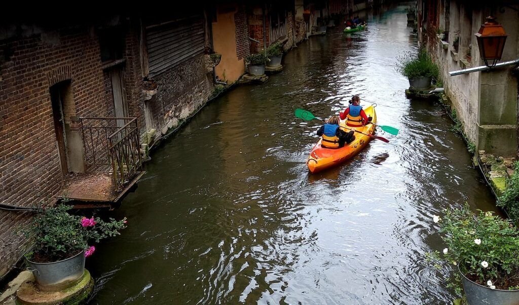 Canoë dans la risle castors rislois - canoe dans la venise normande - canoe kayak pont audemer