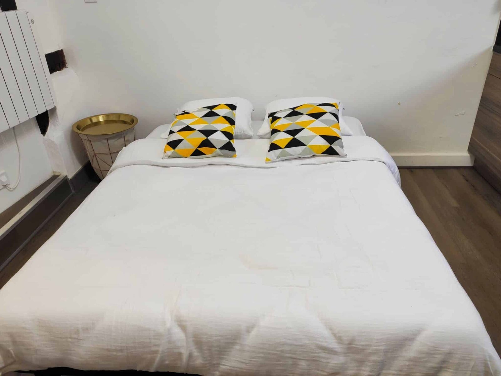 lit double studio location saisonnière